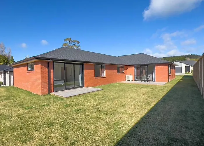 Peaceful 5 Bedrooms Retreat * Rotorua