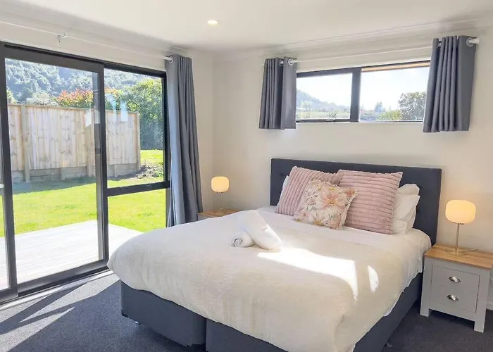Peaceful 5 Bedrooms Retreat Rotorua